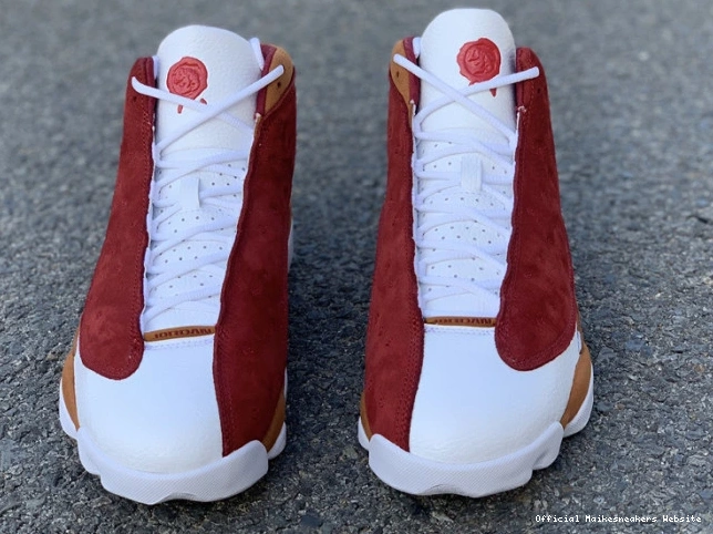 Official Maikesneakers 